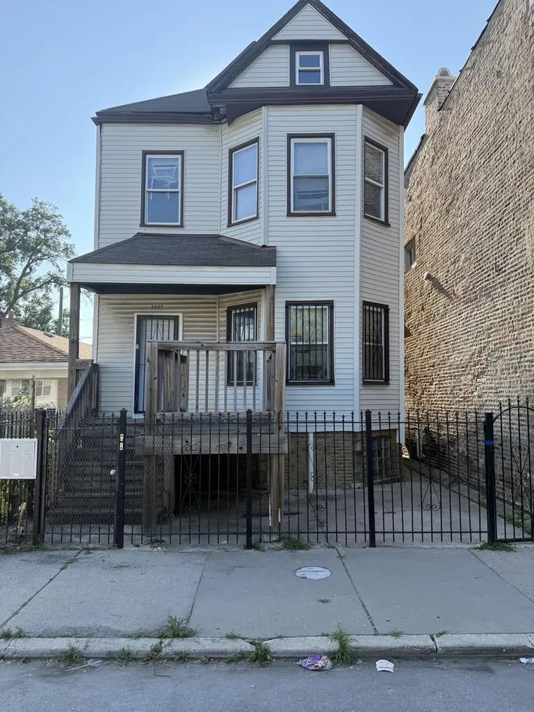 5027 South Racine Avenue Chicago IL 60609