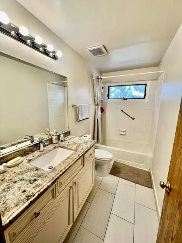 1776 Alan Deatherage Drive Bolingbrook IL 60490