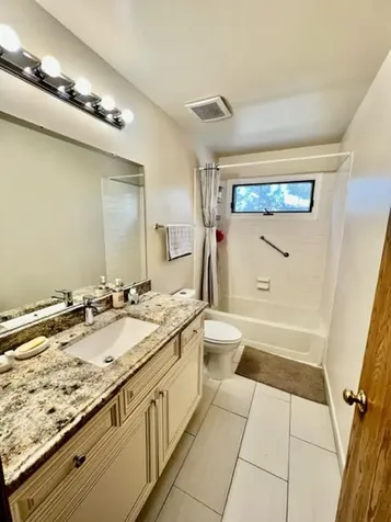 1776 Alan Deatherage Drive Bolingbrook IL 60490