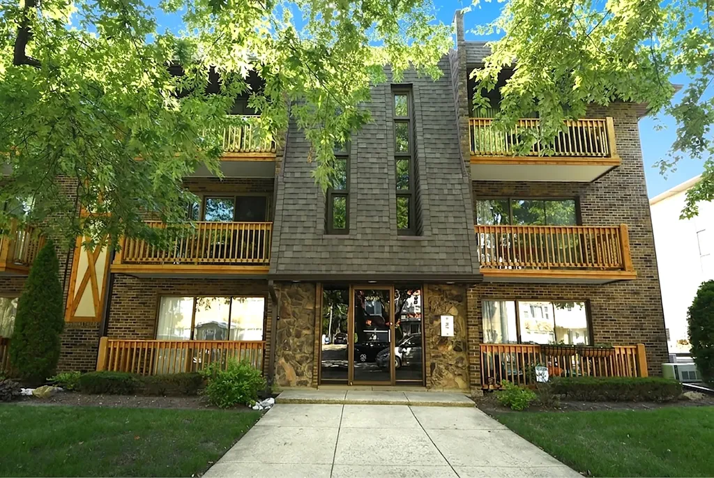 10428 South Keating Avenue Oak Lawn IL 60453