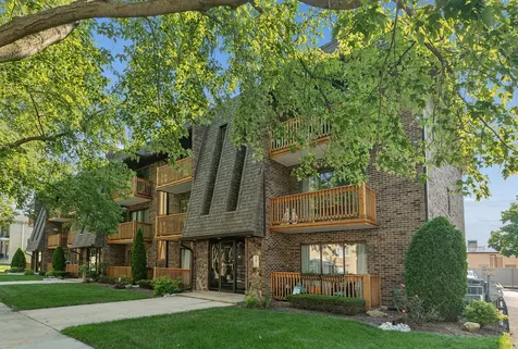 10428 South Keating Avenue Oak Lawn IL 60453