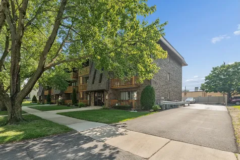 10428 South Keating Avenue Oak Lawn IL 60453