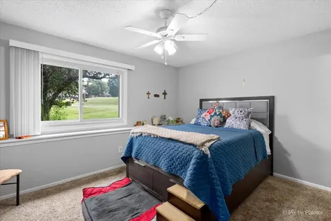 5202 Winslow Circle Mchenry IL 60050