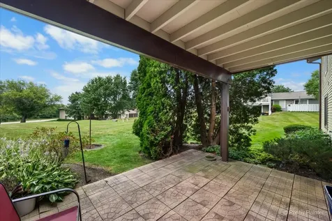 5202 Winslow Circle Mchenry IL 60050