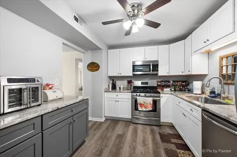 5202 Winslow Circle Mchenry IL 60050