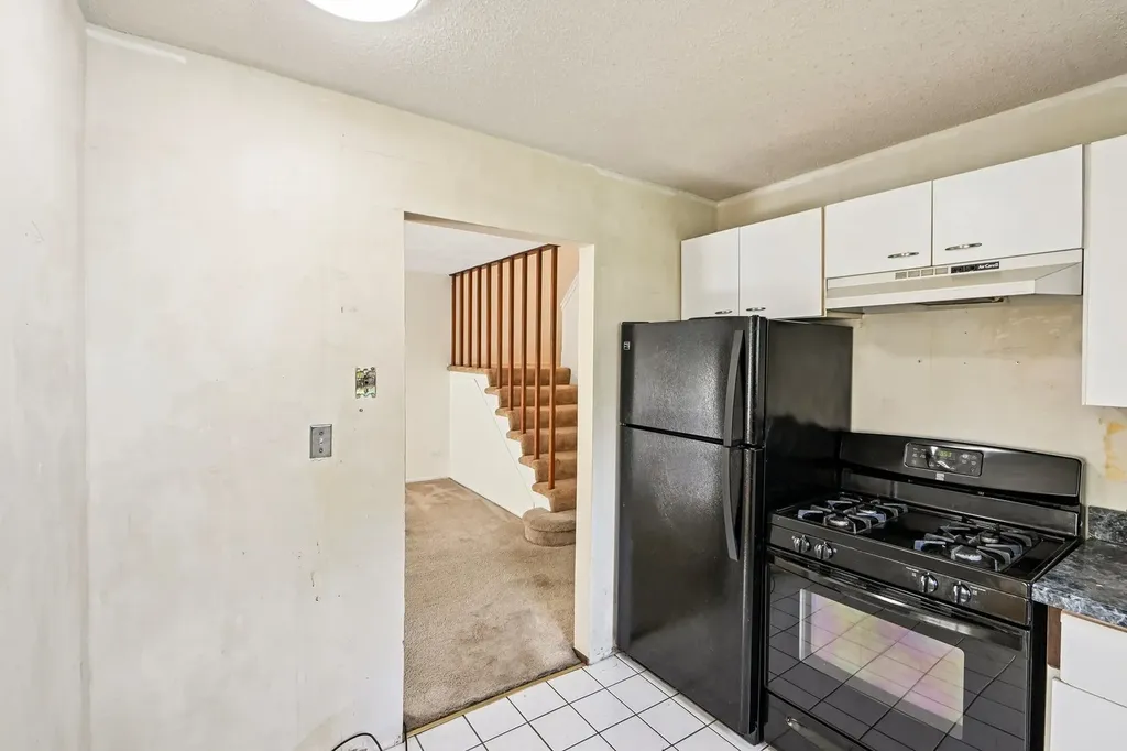 5303 Newport Drive Lisle IL 60532