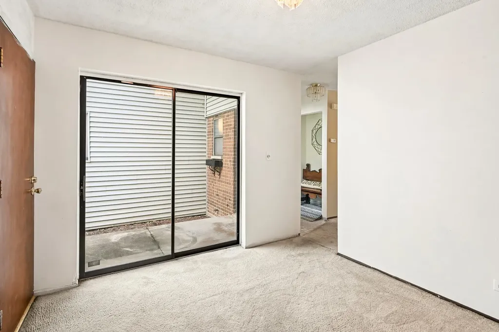 5303 Newport Drive Lisle IL 60532
