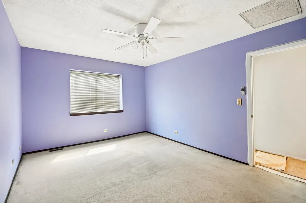 5303 Newport Drive Lisle IL 60532