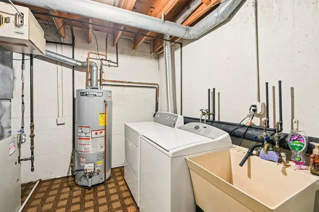 5303 Newport Drive Lisle IL 60532