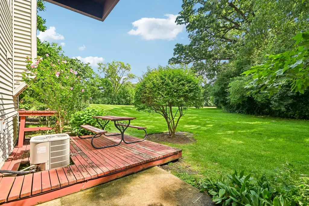 5303 Newport Drive Lisle IL 60532