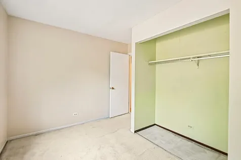 5303 Newport Drive Lisle IL 60532
