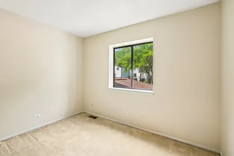 5303 Newport Drive Lisle IL 60532