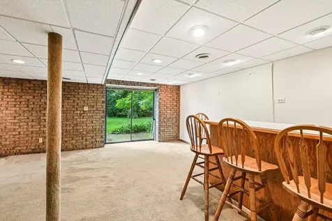 5303 Newport Drive Lisle IL 60532