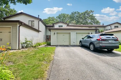 5303 Newport Drive Lisle IL 60532