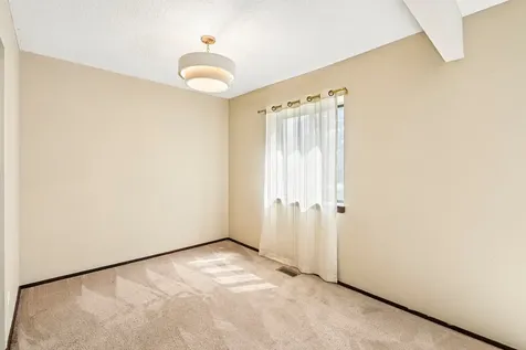 5303 Newport Drive Lisle IL 60532