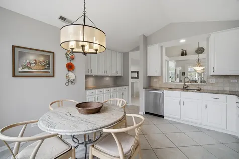 3028 Lexington Lane Glenview IL 60026