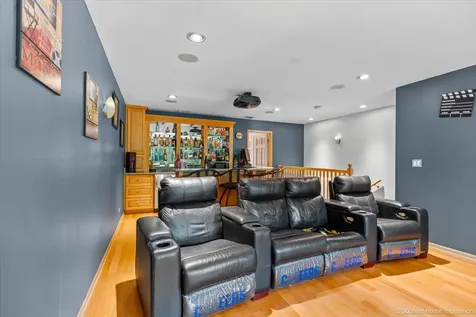9832 Rutherford Avenue Oak Lawn IL 60453