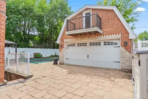 9832 Rutherford Avenue Oak Lawn IL 60453