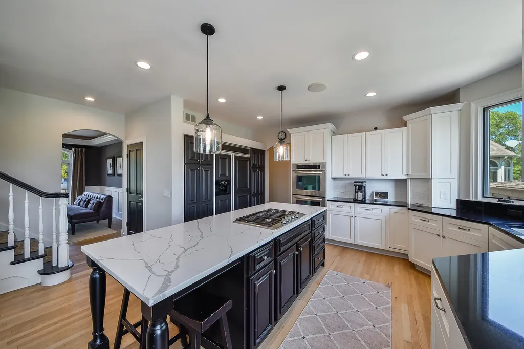 1N431 Peachtree Lane Winfield IL 60190