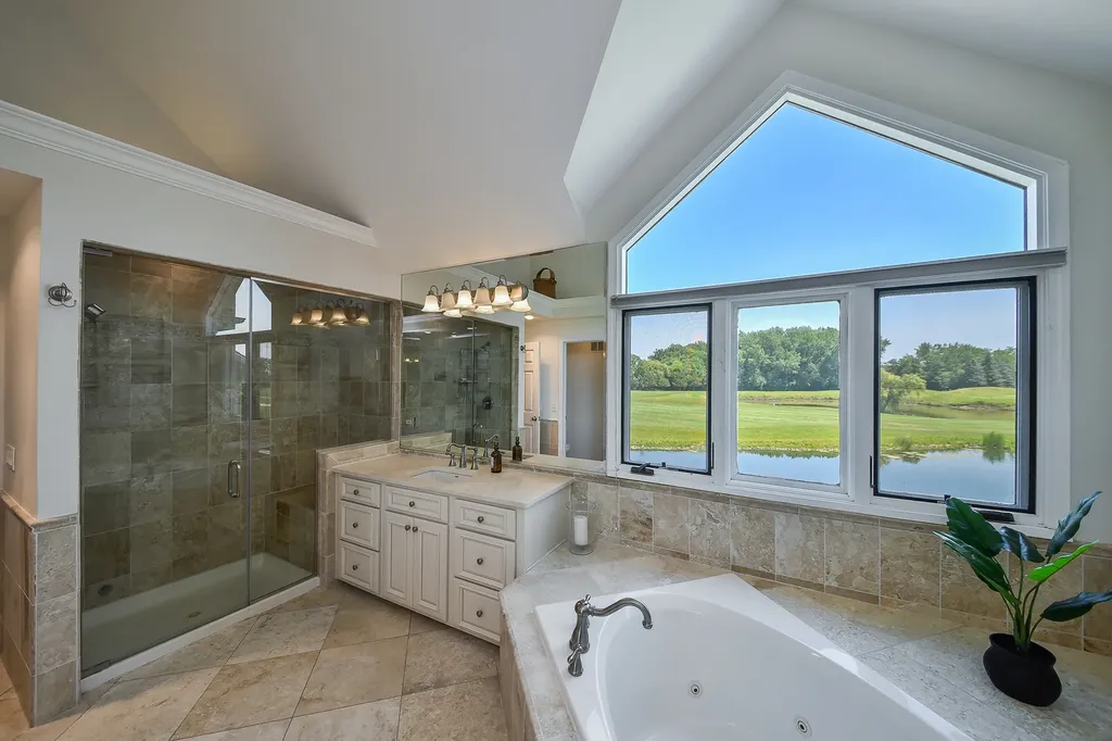 1N431 Peachtree Lane Winfield IL 60190