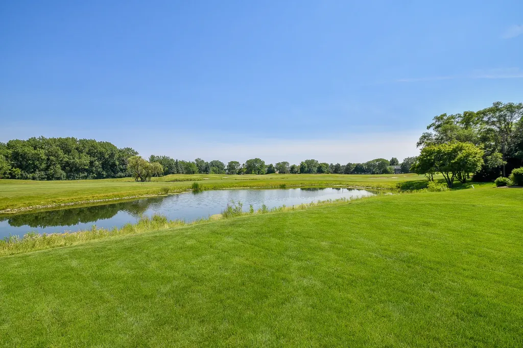 1N431 Peachtree Lane Winfield IL 60190
