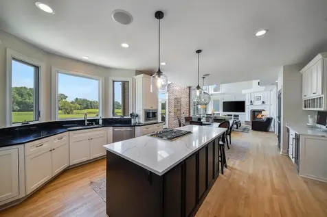 1N431 Peachtree Lane Winfield IL 60190