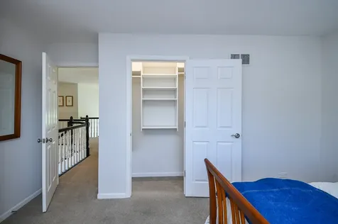 1N431 Peachtree Lane Winfield IL 60190