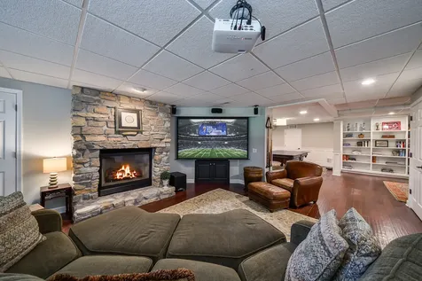 1N431 Peachtree Lane Winfield IL 60190
