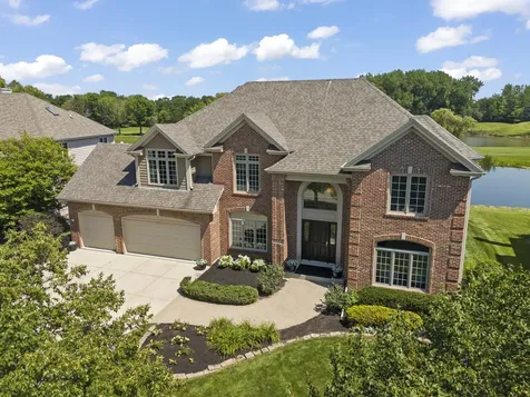 1N431 Peachtree Lane Winfield IL 60190