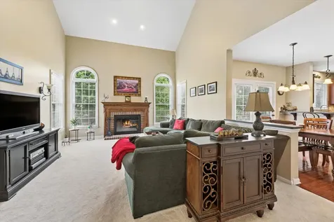 29 Glacier Circle South Barrington IL 60010