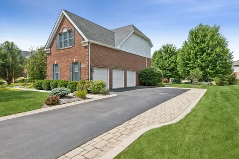 29 Glacier Circle South Barrington IL 60010