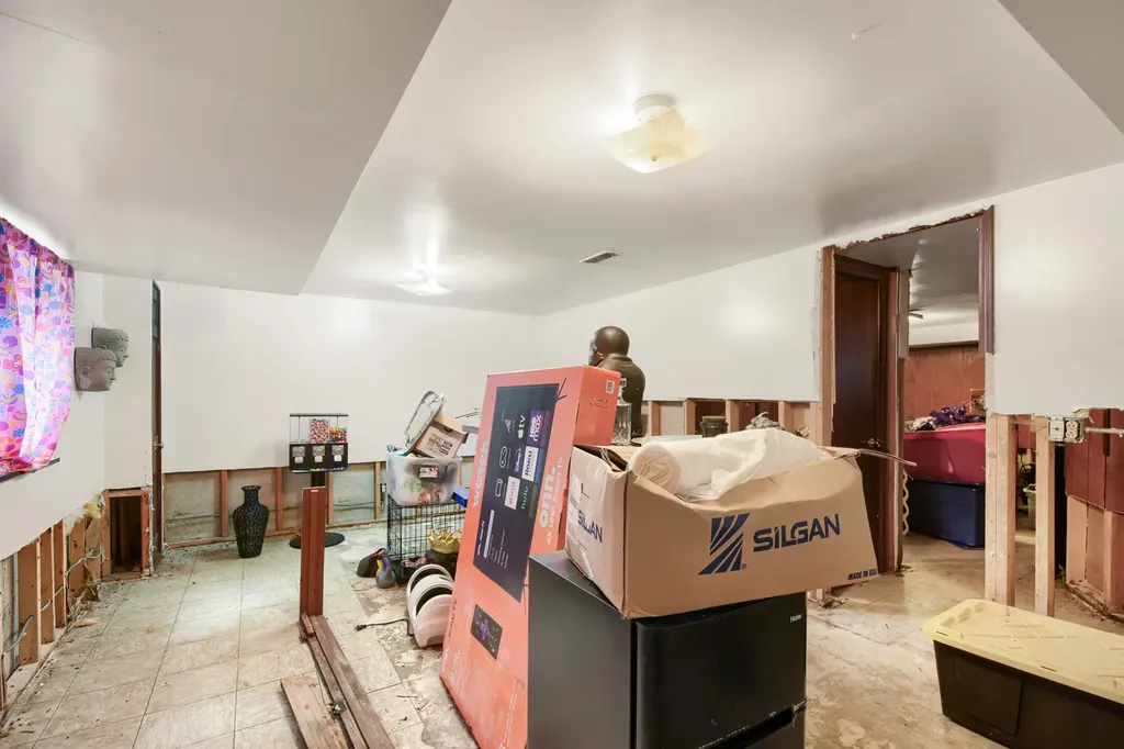 4038 West Washington Boulevard Chicago IL 60624