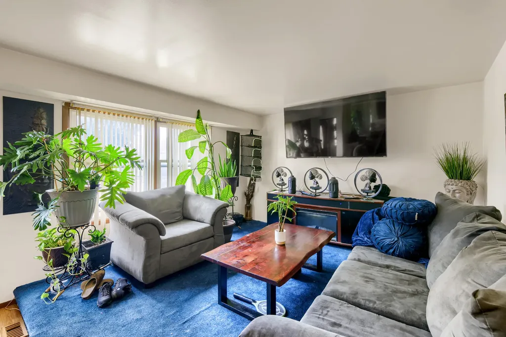 4038 West Washington Boulevard Chicago IL 60624