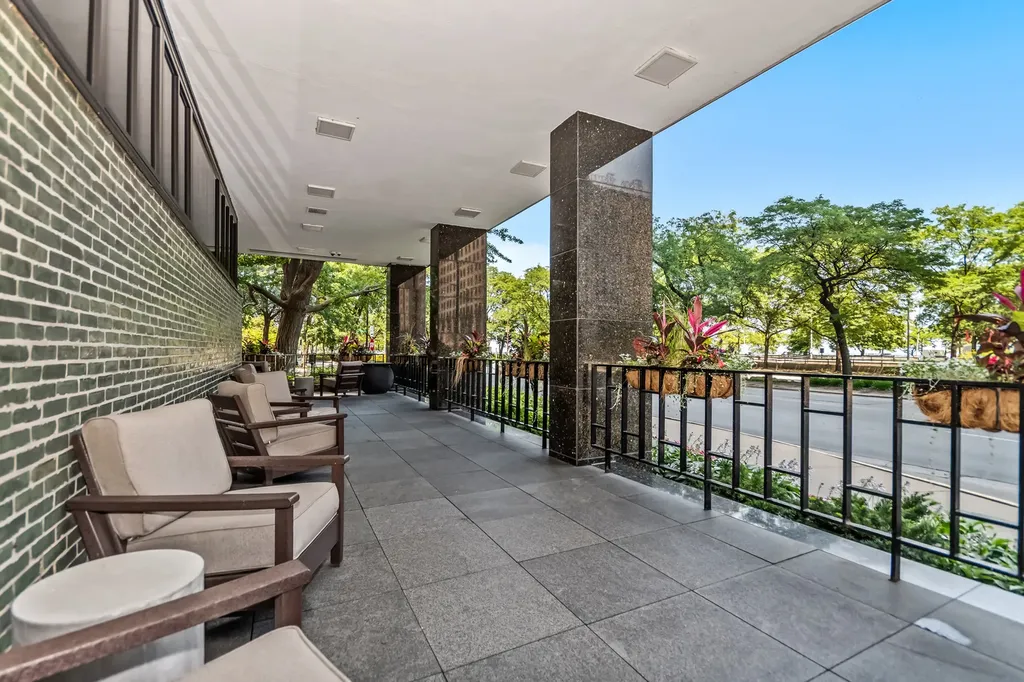 1000 North Lake Shore Drive Chicago IL 60611