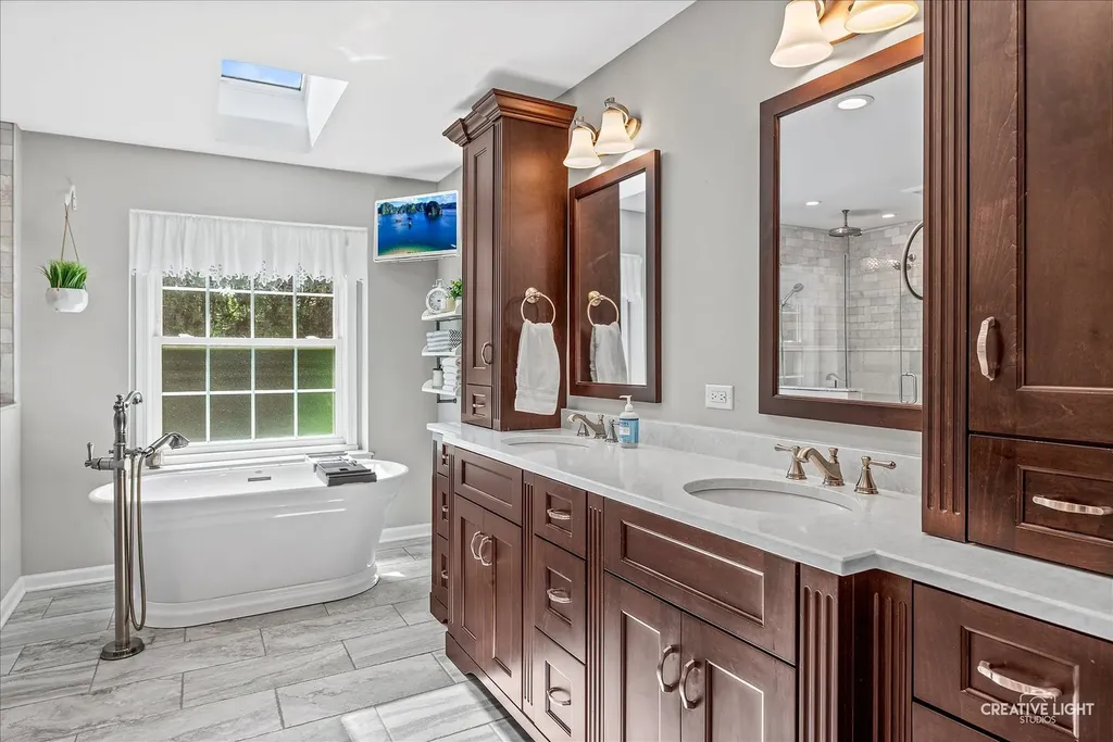 1160 Midwest Lane Wheaton IL 60189