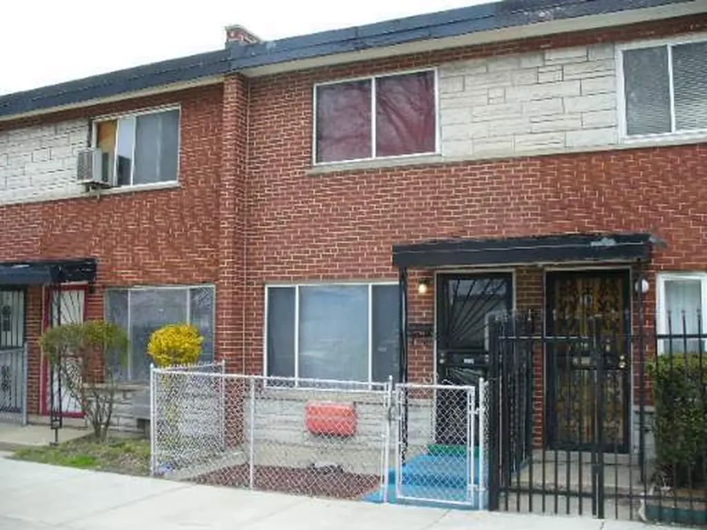 1301 East 75th Street Chicago IL 60619