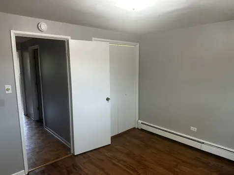 1301 East 75th Street Chicago IL 60619