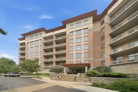40 Prairie Park Drive Wheeling IL 60090
