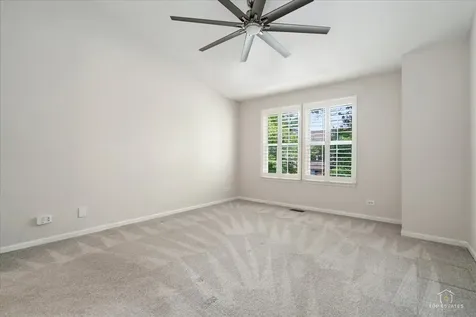 642 West Moreland Avenue Addison IL 60101