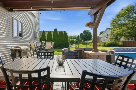 2205 Revere Road Bloomington IL 61705