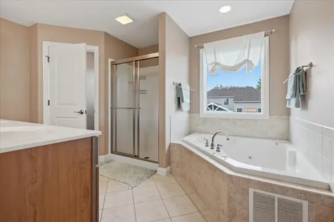 2205 Revere Road Bloomington IL 61705