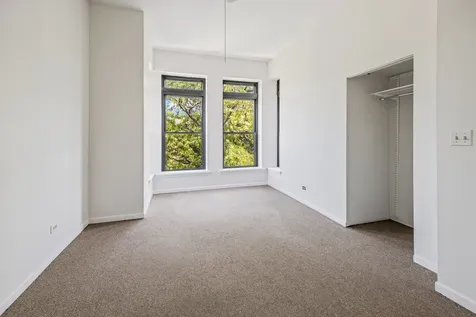 800 South Loomis Street Chicago IL 60607