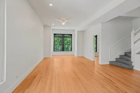 800 South Loomis Street Chicago IL 60607