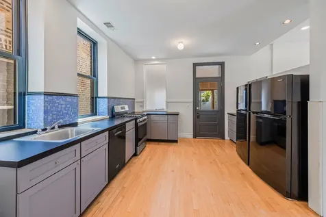 800 South Loomis Street Chicago IL 60607
