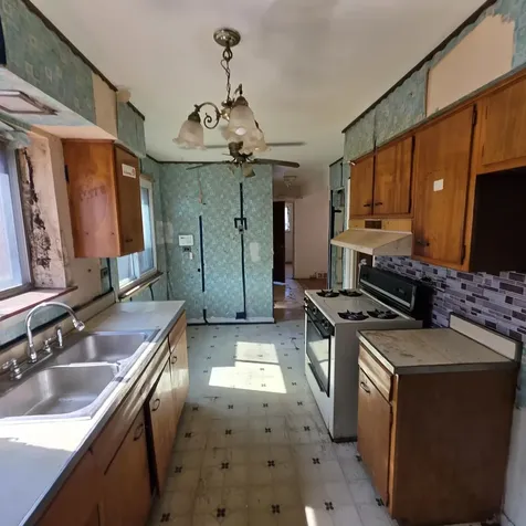 423 West 96th Place Chicago IL 60628