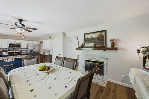 1864 Independence Court Gurnee IL 60031