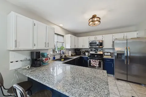 1864 Independence Court Gurnee IL 60031