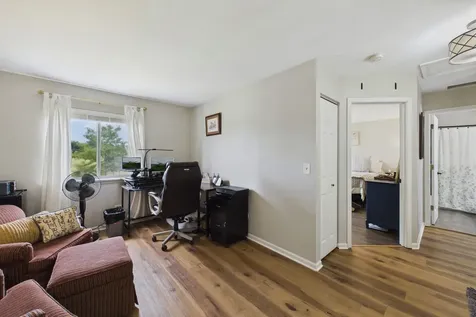 1864 Independence Court Gurnee IL 60031