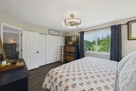 1864 Independence Court Gurnee IL 60031