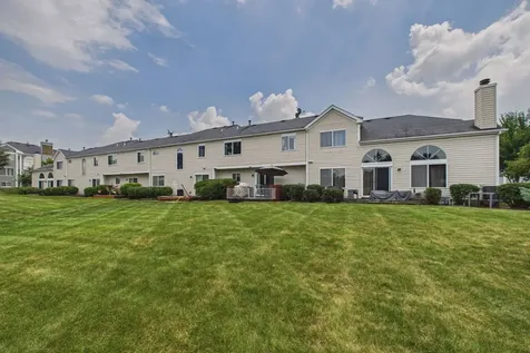 1864 Independence Court Gurnee IL 60031